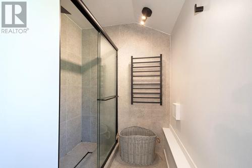 3155 Cardinal Drive, Burnaby, BC - Indoor Photo Showing Bathroom