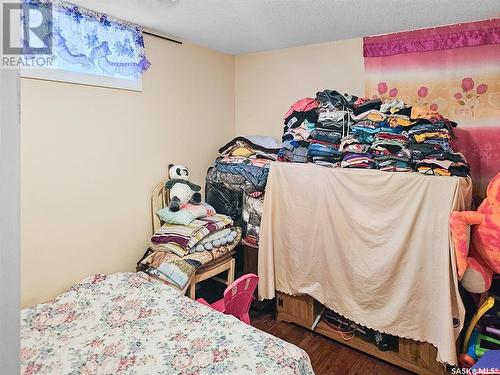 3817 Diefenbaker Drive, Saskatoon, SK - Indoor Photo Showing Bedroom