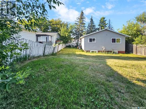 3817 Diefenbaker Drive, Saskatoon, SK - Outdoor