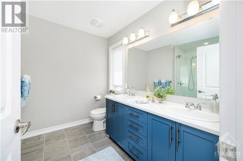 34 Coppermine Street, Ottawa, ON - Indoor Photo Showing Bathroom