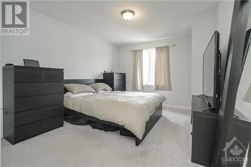 595 Foxlight Circle, Ottawa, ON - Indoor Photo Showing Bedroom