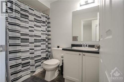 595 Foxlight Circle, Ottawa, ON - Indoor Photo Showing Bathroom