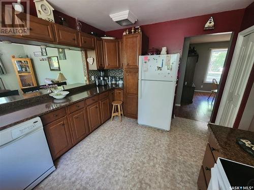 100 Scott Street, Kennedy, SK - Indoor Photo Showing Kitchen