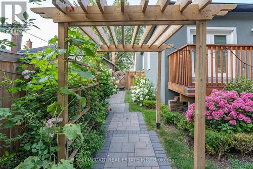 30 Maple Avenue N, Mississauga, ON - Outdoor With Deck Patio Veranda