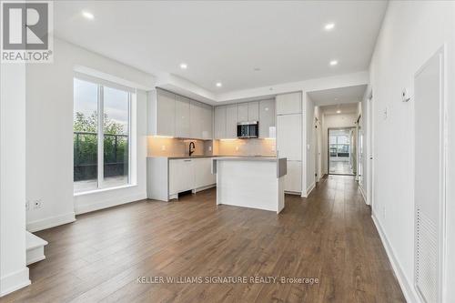 503 - 2481 Taunton Road, Oakville (Uptown Core), ON - Indoor Photo Showing Kitchen