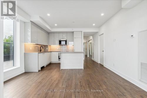 503 - 2481 Taunton Road, Oakville (Uptown Core), ON - Indoor Photo Showing Kitchen