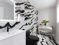 Powder room - 