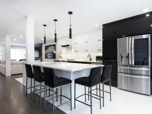 Kitchen - 4883 Rue Olivier-Maurault, Laval (Chomedey), QC - Indoor Photo Showing Kitchen With Upgraded Kitchen