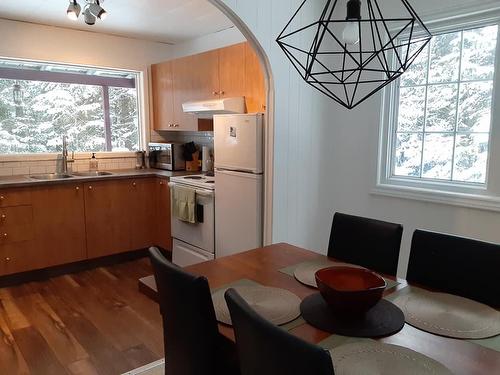 Kitchen - 7 Rue Des Malards, Sainte-Marguerite-Du-Lac-Masson, QC - Indoor Photo Showing Kitchen With Double Sink