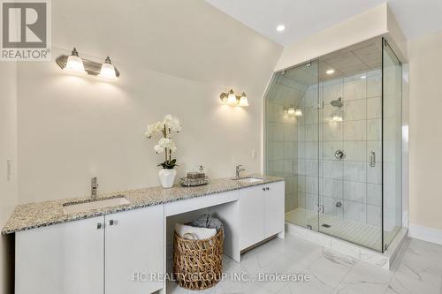 10 Becky Cheung Court, Toronto (Newtonbrook East), ON - Indoor Photo Showing Bathroom