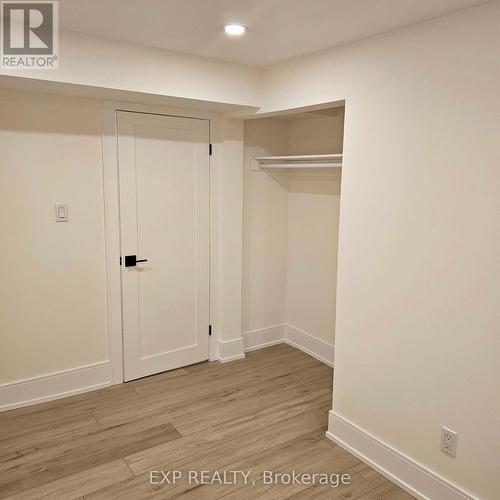 5552 Bourget Drive, Mississauga, ON - Indoor Photo Showing Other Room