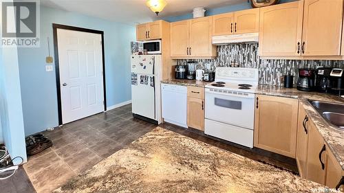 South Wiseton Acreage, King George Rm No. 256, SK - Indoor Photo Showing Kitchen With Double Sink