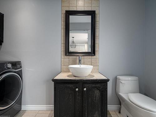 Powder room - 731 Rue Samuel-De Champlain, Boucherville, QC - Indoor