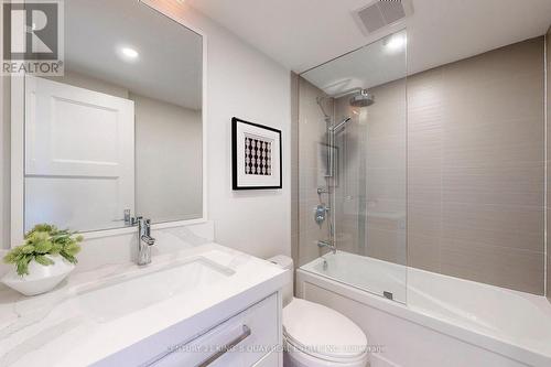 3052 Bayview Avenue, Toronto, ON - Indoor Photo Showing Bathroom