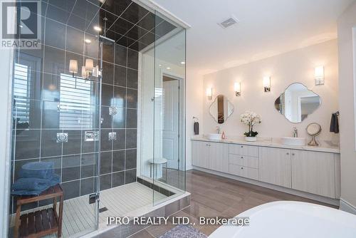 51 Classic Drive, Brampton, ON - Indoor Photo Showing Bathroom