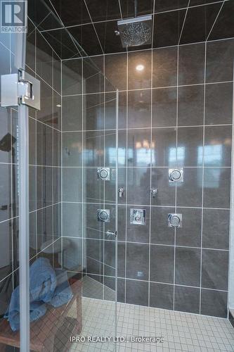 51 Classic Drive, Brampton (Credit Valley), ON - Indoor Photo Showing Bathroom