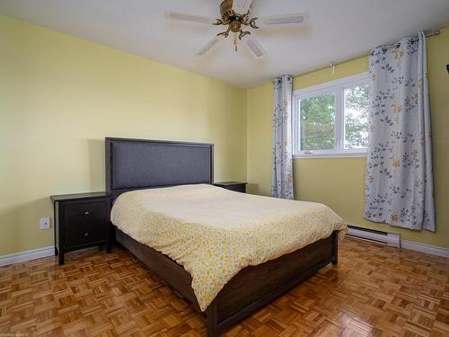 Master bedroom - 3607 Rue Rivard, Laval (Saint-Vincent-De-Paul), QC - Indoor Photo Showing Bedroom