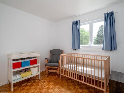 Chambre Ã Â coucher - 3607 Rue Rivard, Laval (Saint-Vincent-De-Paul), QC - Indoor Photo Showing Bedroom