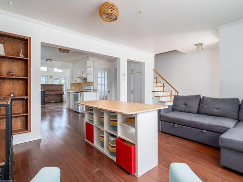 Salon - 3607 Rue Rivard, Laval (Saint-Vincent-De-Paul), QC - Indoor Photo Showing Living Room