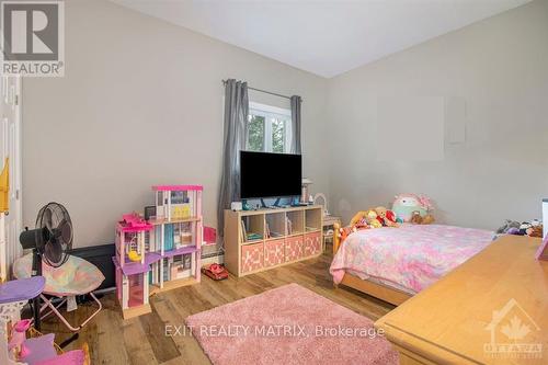 5054 County 10 Road, Prescott And Russell, ON - Indoor Photo Showing Bedroom