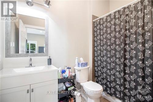 5054 County 10 Road, Prescott And Russell, ON - Indoor Photo Showing Bathroom