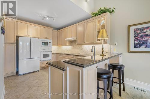 7 - 31 Emerald Heights Drive, Whitchurch-Stouffville, ON - Indoor Photo Showing Kitchen