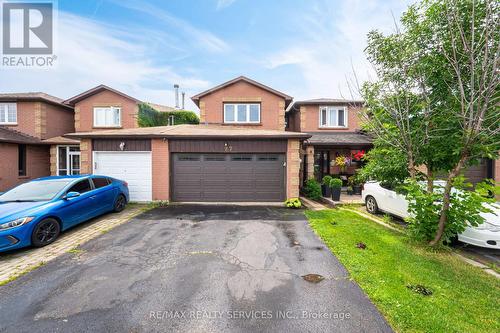 27 Woodsend Run Drive, Brampton (Fletcher'S Creek South), ON - Outdoor With Facade