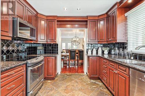 27 Southaven Place, Oakville (Bronte West), ON - Indoor Photo Showing Kitchen