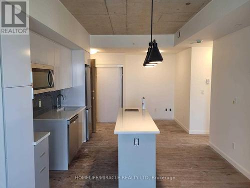 314 - 7 Erie Avenue, Brantford, ON - Indoor Photo Showing Kitchen