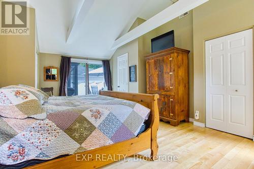 341 Main Street W, Grimsby, ON - Indoor Photo Showing Bedroom