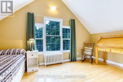 341 Main Street W, Grimsby, ON - Indoor Photo Showing Bedroom