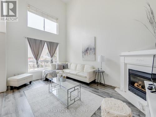 1306 Sandpiper Road, Oakville (West Oak Trails), ON - Indoor Photo Showing Living Room With Fireplace