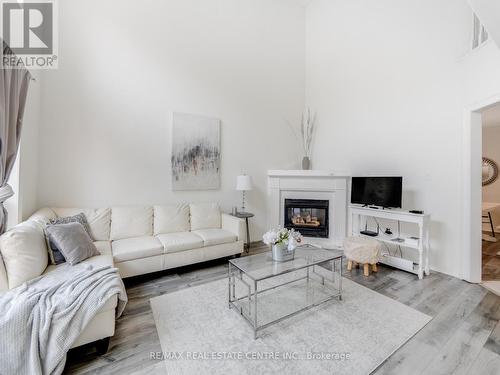 1306 Sandpiper Road, Oakville (West Oak Trails), ON - Indoor Photo Showing Living Room With Fireplace