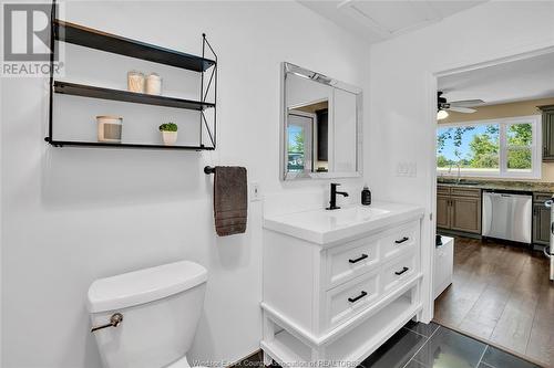 1600 Mersea Rd D, Leamington, ON - Indoor Photo Showing Bathroom