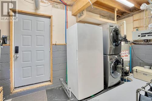 1600 Mersea Rd D, Leamington, ON - Indoor Photo Showing Laundry Room