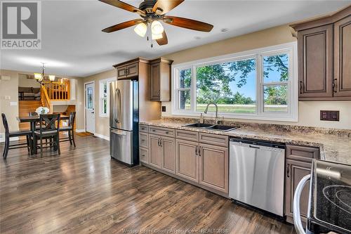 1600 Mersea Rd D, Leamington, ON - Indoor Photo Showing Kitchen With Double Sink