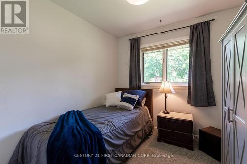 175 Burnside Drive, London, ON - Indoor Photo Showing Bedroom