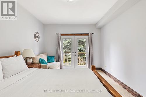 191 Brooker Boulevard, Blue Mountains (Blue Mountain Resort Area), ON - Indoor Photo Showing Bedroom