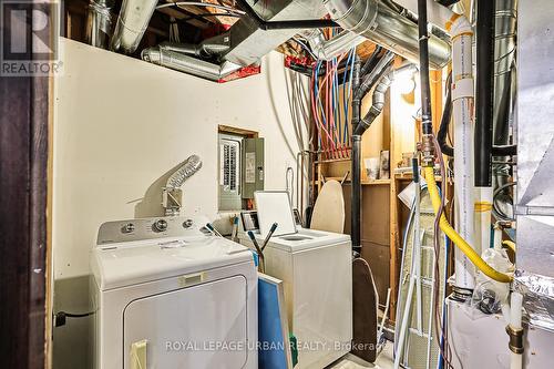 191 Brooker Boulevard, Blue Mountains (Blue Mountain Resort Area), ON - Indoor Photo Showing Laundry Room