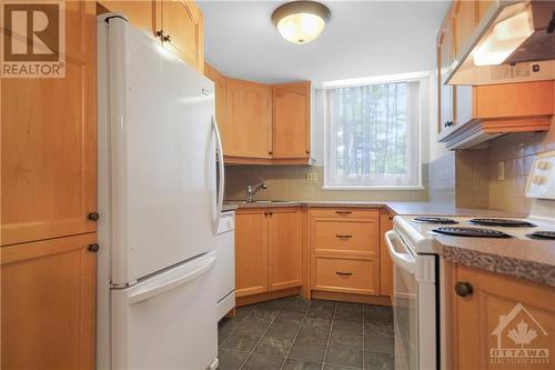 80 Sandcastle Drive Unit#408, Ottawa, ON - Indoor Photo Showing Kitchen