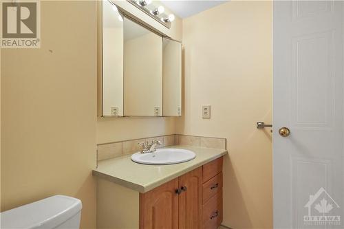 80 Sandcastle Drive Unit#408, Ottawa, ON - Indoor Photo Showing Bathroom