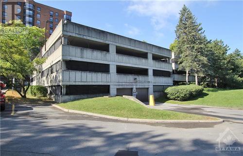 80 Sandcastle Drive Unit#408, Ottawa, ON - Outdoor