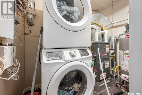 772 Athol Street, Regina, SK - Indoor Photo Showing Laundry Room