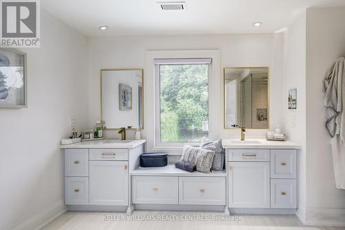 82 Burton Grove, King, ON - Indoor Photo Showing Bathroom