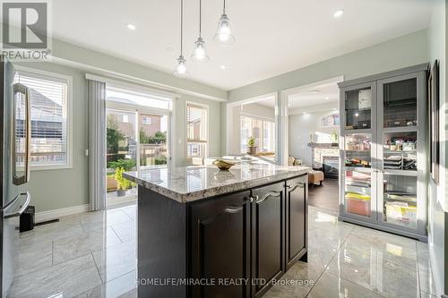 10 Smoothrock Trail, Brampton (Sandringham-Wellington), ON - Indoor Photo Showing Kitchen