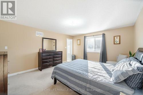 10 Smoothrock Trail, Brampton (Sandringham-Wellington), ON - Indoor Photo Showing Bedroom