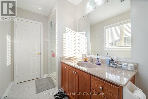 10 Smoothrock Trail, Brampton (Sandringham-Wellington), ON - Indoor Photo Showing Bathroom