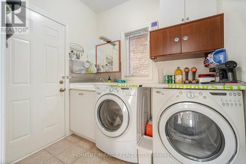 10 Smoothrock Trail, Brampton (Sandringham-Wellington), ON - Indoor Photo Showing Laundry Room