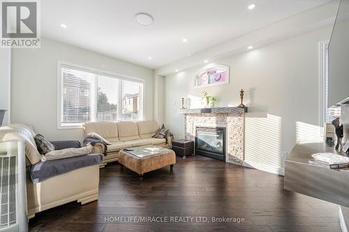 10 Smoothrock Trail, Brampton (Sandringham-Wellington), ON - Indoor Photo Showing Living Room With Fireplace