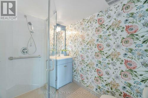 201 - 1491 Maple Avenue, Milton (Dempsey), ON - Indoor Photo Showing Bathroom